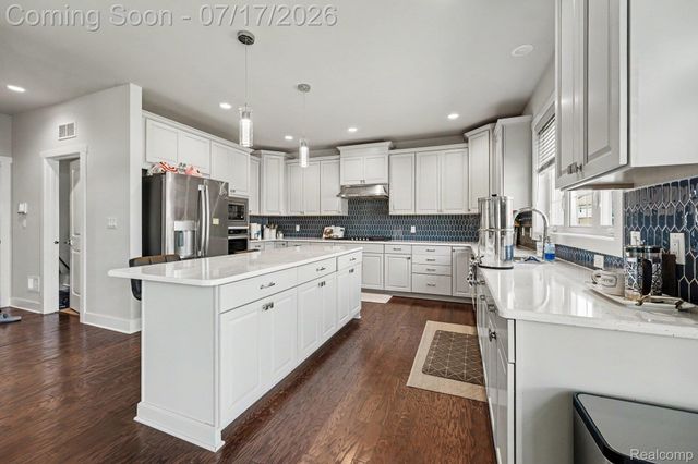 1303 Napa Drive, Canton Charter Township, MI 48187