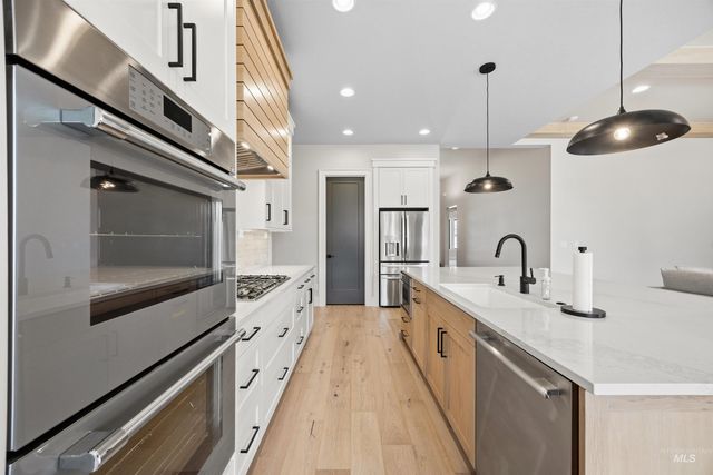 4609 W Durango Dr, Meridian, ID 83646