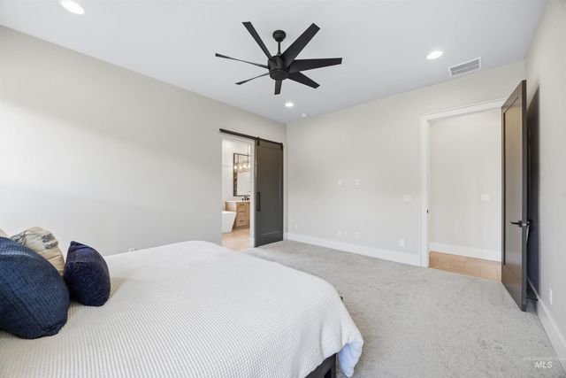 4609 W Durango Dr, Meridian, ID 83646