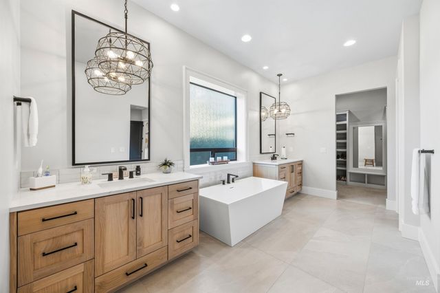 4609 W Durango Dr, Meridian, ID 83646