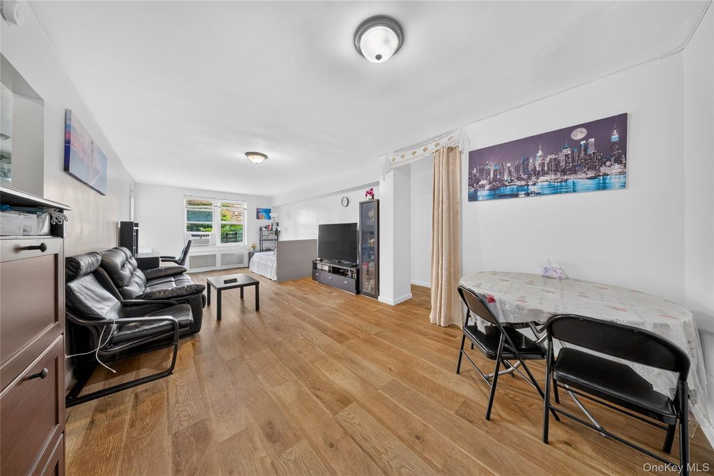 42-40 Bowne Street 2K, Flushing, NY 11355 — exterior