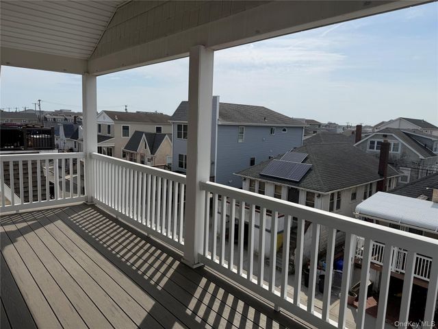 72 Florida Street, Long Beach, NY 11561