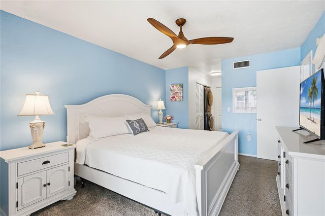 1801 GULF DRIVE N 215, Bradenton Beach, FL 34217