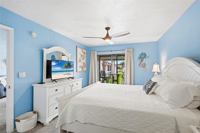 1801 GULF DRIVE N 215, Bradenton Beach, FL 34217