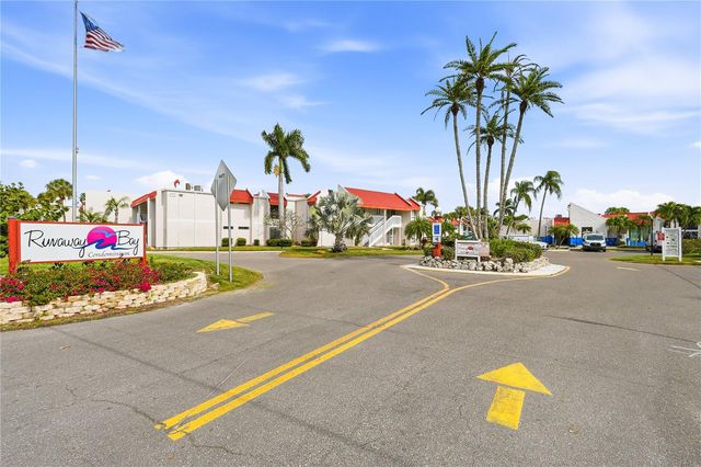 1801 GULF DRIVE N 215, Bradenton Beach, FL 34217