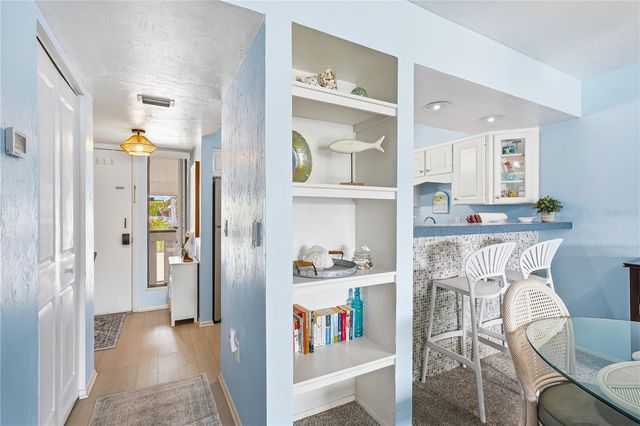 1801 GULF DRIVE N 215, Bradenton Beach, FL 34217