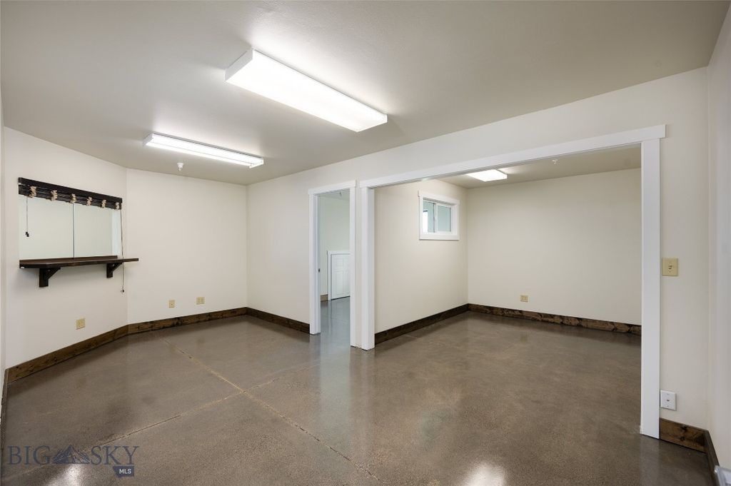 1172 Happy Lane, Belgrade, MT 59714