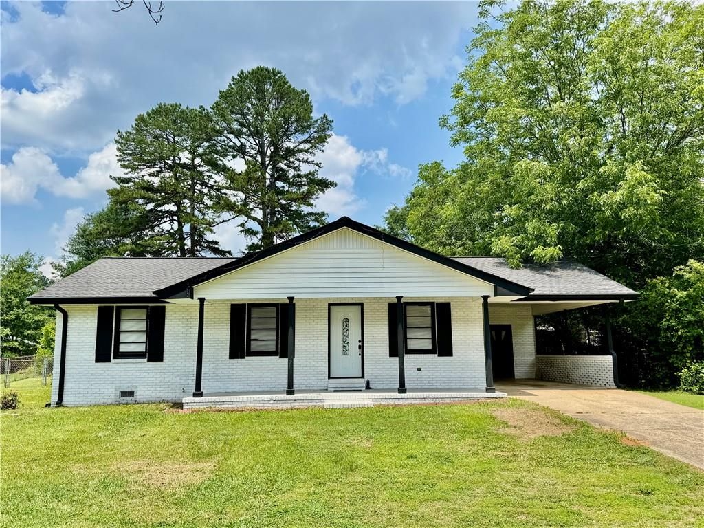 312 E BROAD Street, Winder, GA 30680