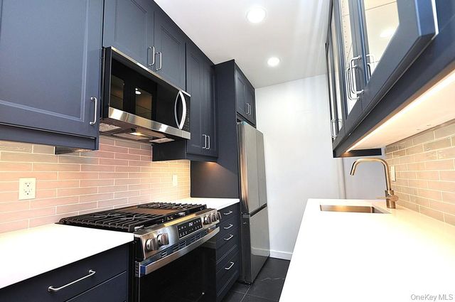 196 Garth Road 1G, Scarsdale, NY 10583