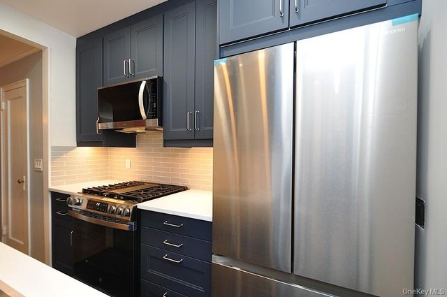 196 Garth Road 1G, Scarsdale, NY 10583