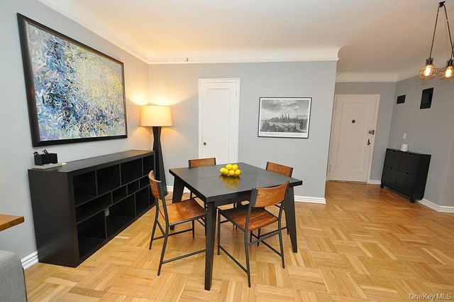 196 Garth Road 1G, Scarsdale, NY 10583