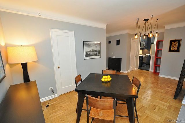 196 Garth Road 1G, Scarsdale, NY 10583