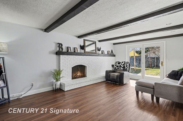 680 N Frost Drive, Saginaw Twp, MI 48638