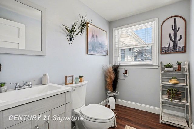 680 N Frost Drive, Saginaw Twp, MI 48638