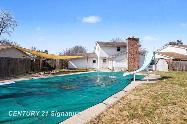 680 N Frost Drive, Saginaw Twp, MI 48638