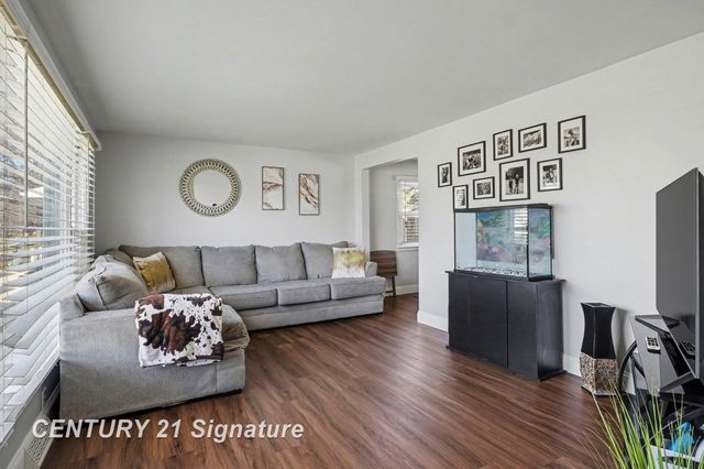 680 N Frost Drive, Saginaw Twp, MI 48638