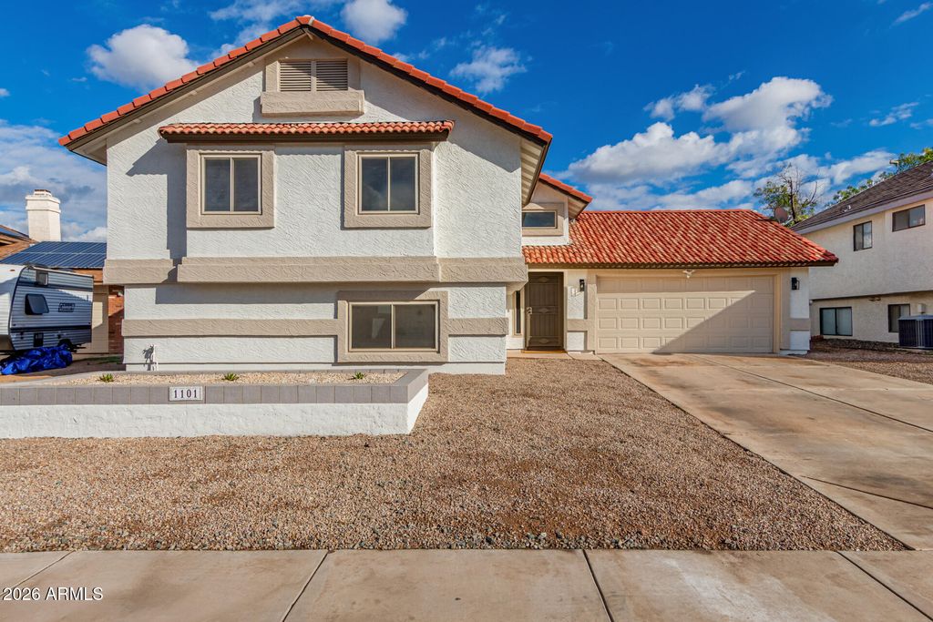 Image 1 of property listing at 1101 N PALM Street, Gilbert, AZ 85234