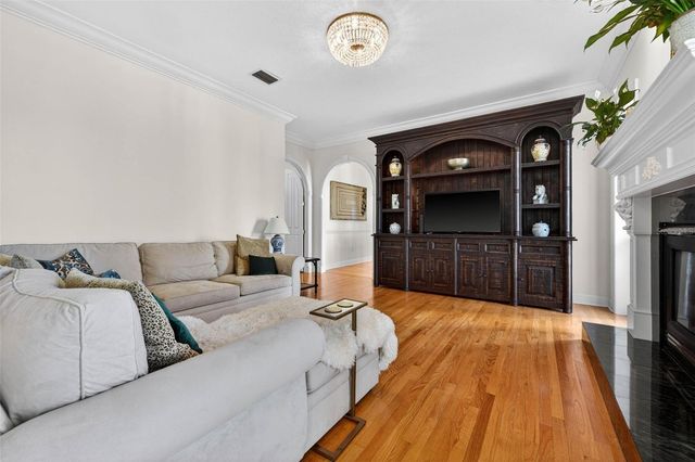 7917 BAYOU CLUB BOULEVARD, Seminole, FL 33777