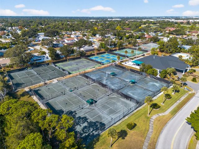 7917 BAYOU CLUB BOULEVARD, Seminole, FL 33777