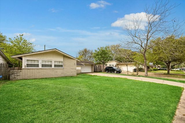 6821 Leader Street, Houston, TX 77074