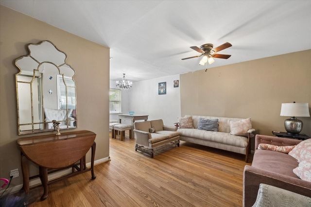 6821 Leader Street, Houston, TX 77074