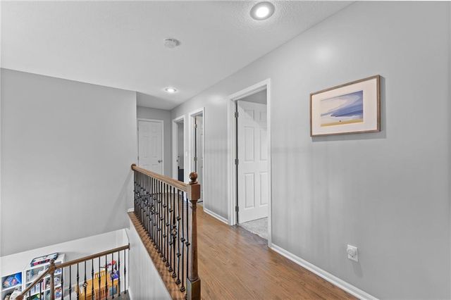 6725 N Nevada Avenue, Parkville, MO 64152