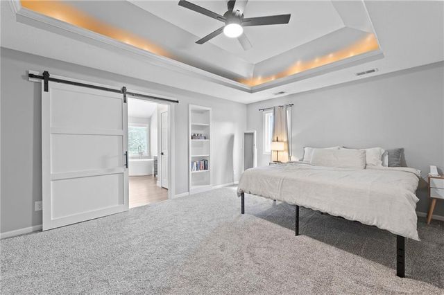 6725 N Nevada Avenue, Parkville, MO 64152