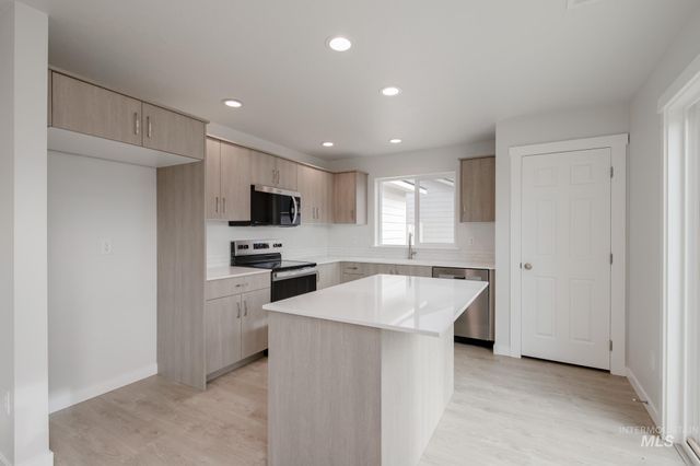 18404 N Sweet William Ave, Nampa, ID 83687