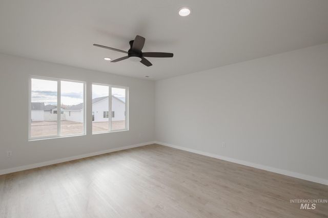 18404 N Sweet William Ave, Nampa, ID 83687