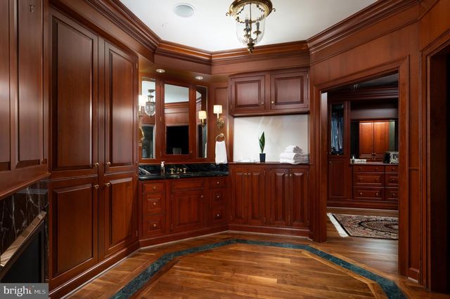 11400 HIGHLAND FARM CT, Potomac, MD 20854