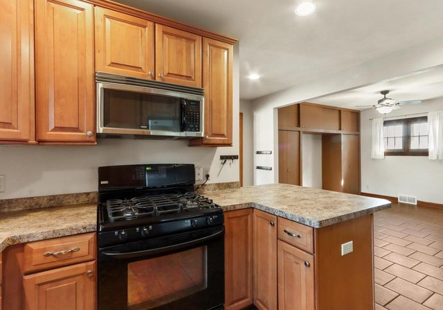 472 Orchard STREET, Burlington, WI 53105