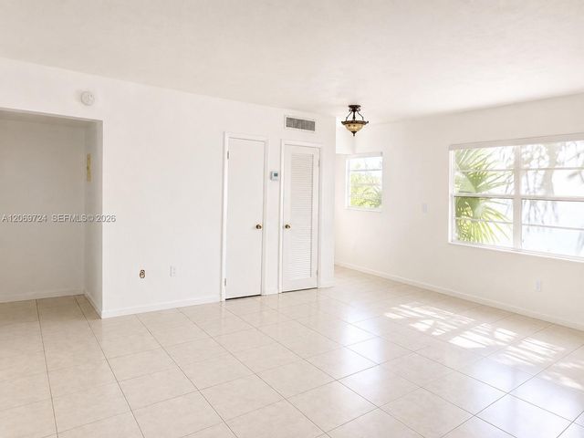 1230 W 54th Street 329A, Hialeah, FL 33012
