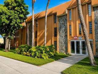 1230 W 54th Street 329A, Hialeah, FL 33012