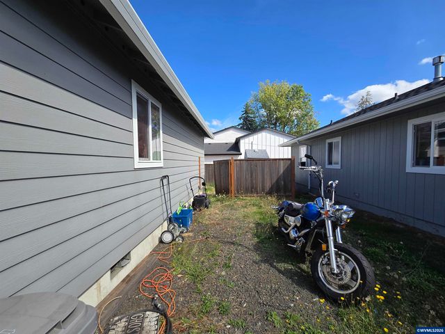 205 Sherman St SE, Albany, OR 97321