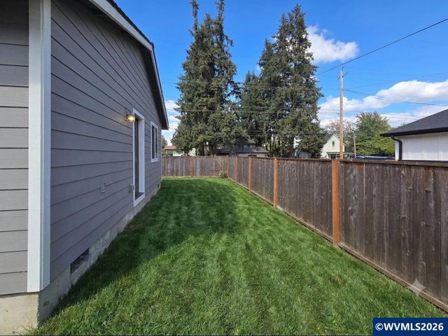 205 Sherman St SE, Albany, OR 97321