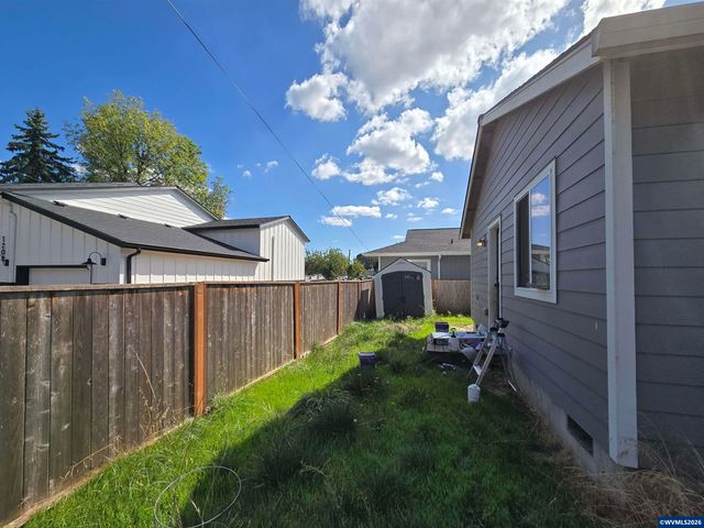 205 Sherman St SE, Albany, OR 97321