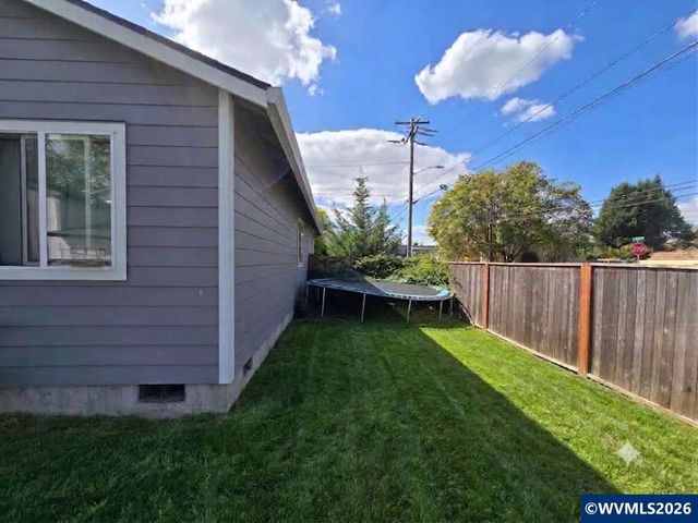 205 Sherman St SE, Albany, OR 97321