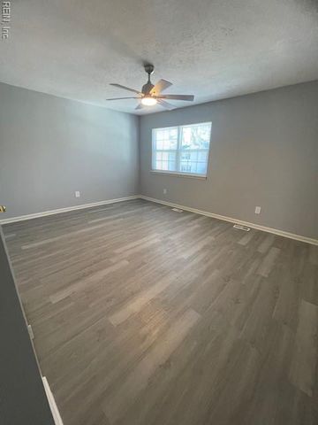 1873 Ferrell DR, Williamsburg, VA 23185