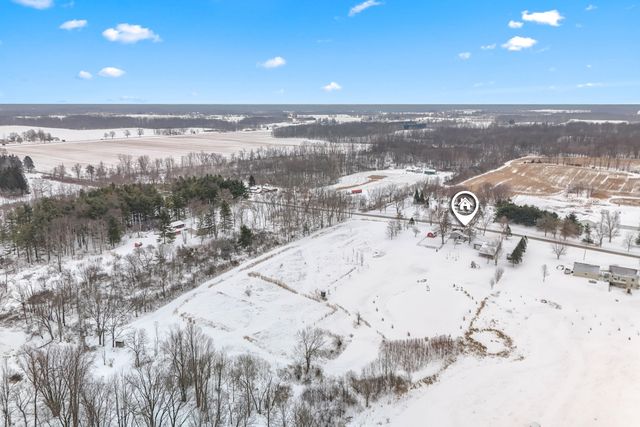 1440 Dimmers Road, Woodbridge Twp, MI 49274