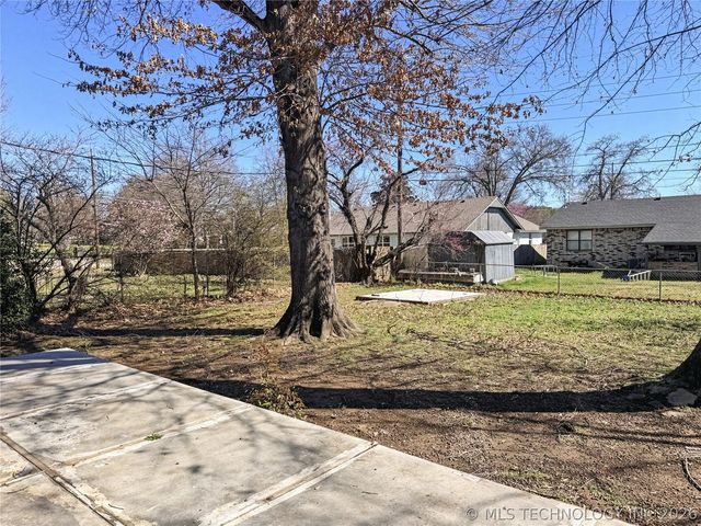 1203 Garner Avenue, Tahlequah, OK 74464