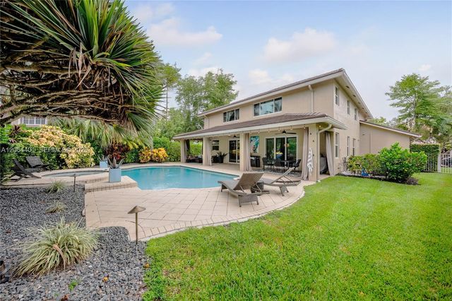 3917 Heron Ridge Ln, Weston, FL 33331