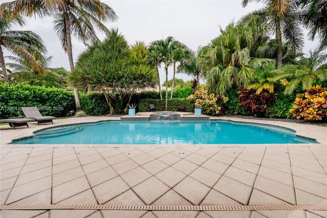 3917 Heron Ridge Ln, Weston, FL 33331