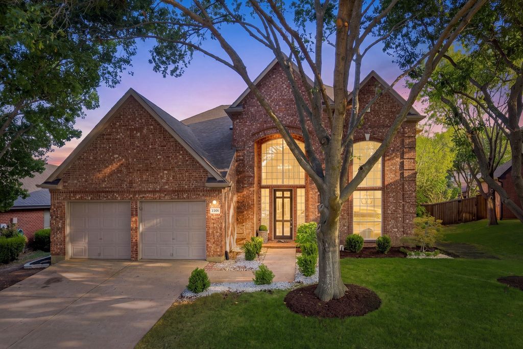 2201 Sagebrush Drive, Flower Mound, TX 75028 — exterior