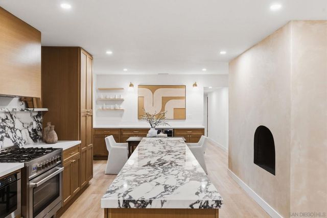 12608 Tustin St., Poway, CA 92064