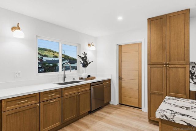 12608 Tustin St., Poway, CA 92064