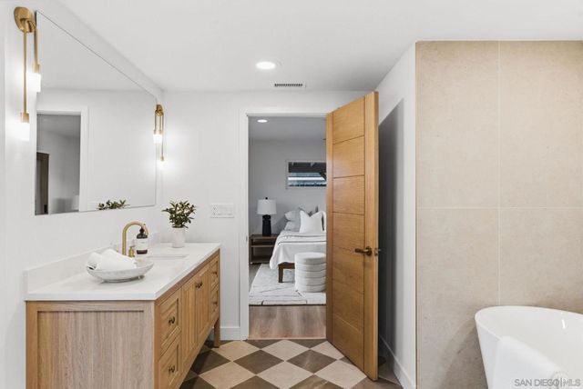 12608 Tustin St., Poway, CA 92064