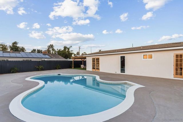 12608 Tustin St., Poway, CA 92064