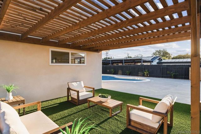 12608 Tustin St., Poway, CA 92064