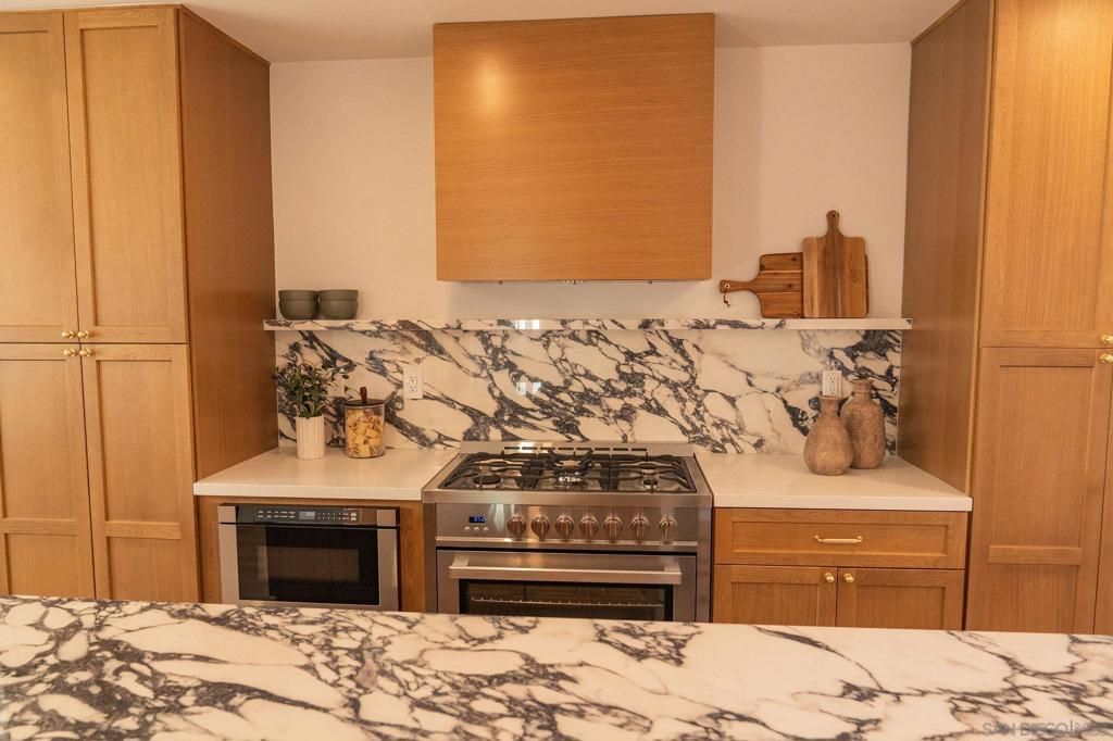 Image 11 of property listing at 12608 Tustin St., Poway, CA 92064