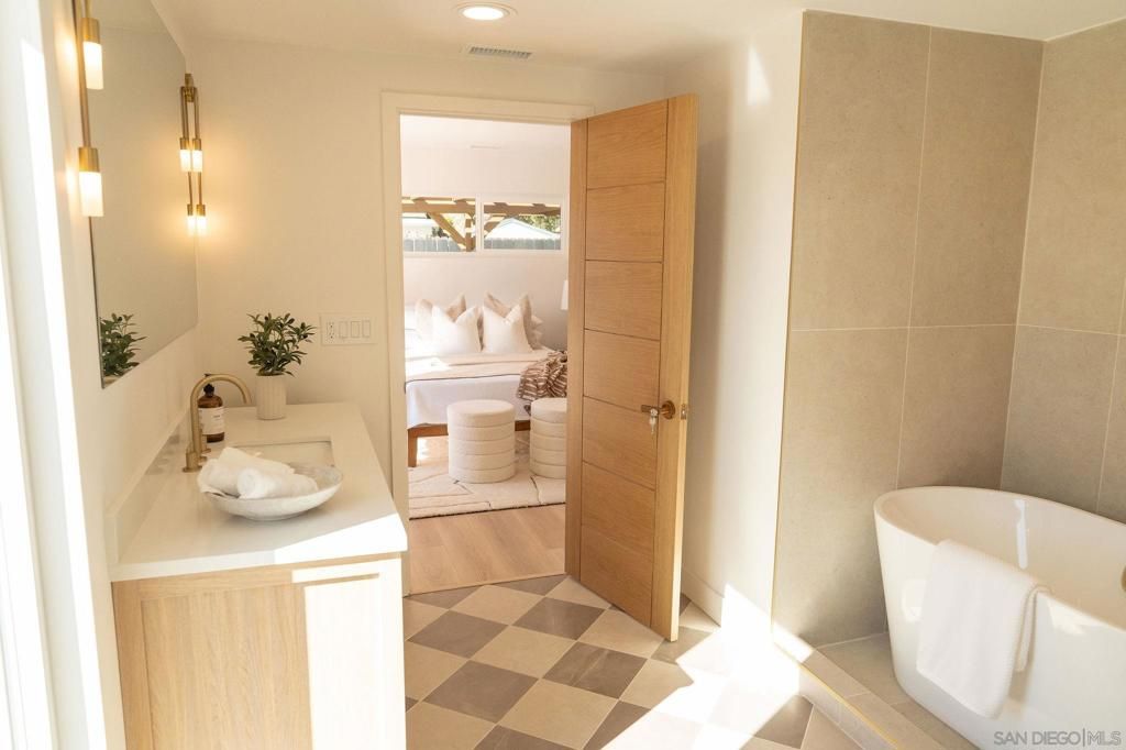 Image 32 of property listing at 12608 Tustin St., Poway, CA 92064